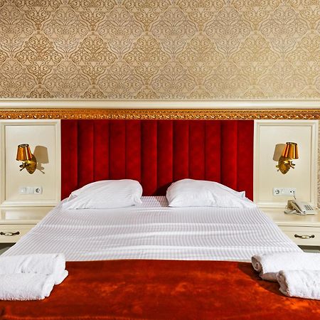 Nafron Hotel Прізрен Екстер'єр фото