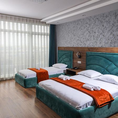 Nafron Hotel Прізрен Екстер'єр фото