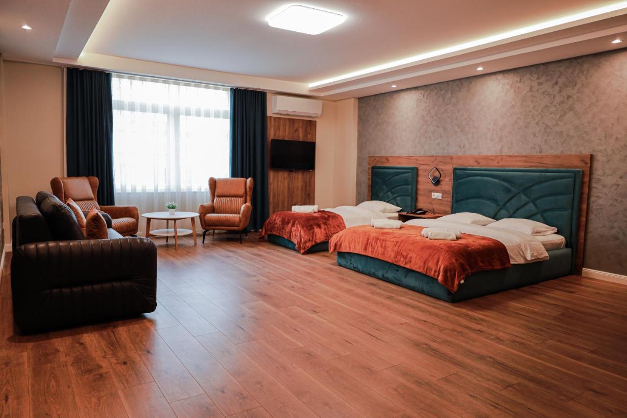 Nafron Hotel Прізрен Екстер'єр фото